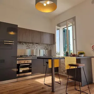 Giulia Butterfly Apartment